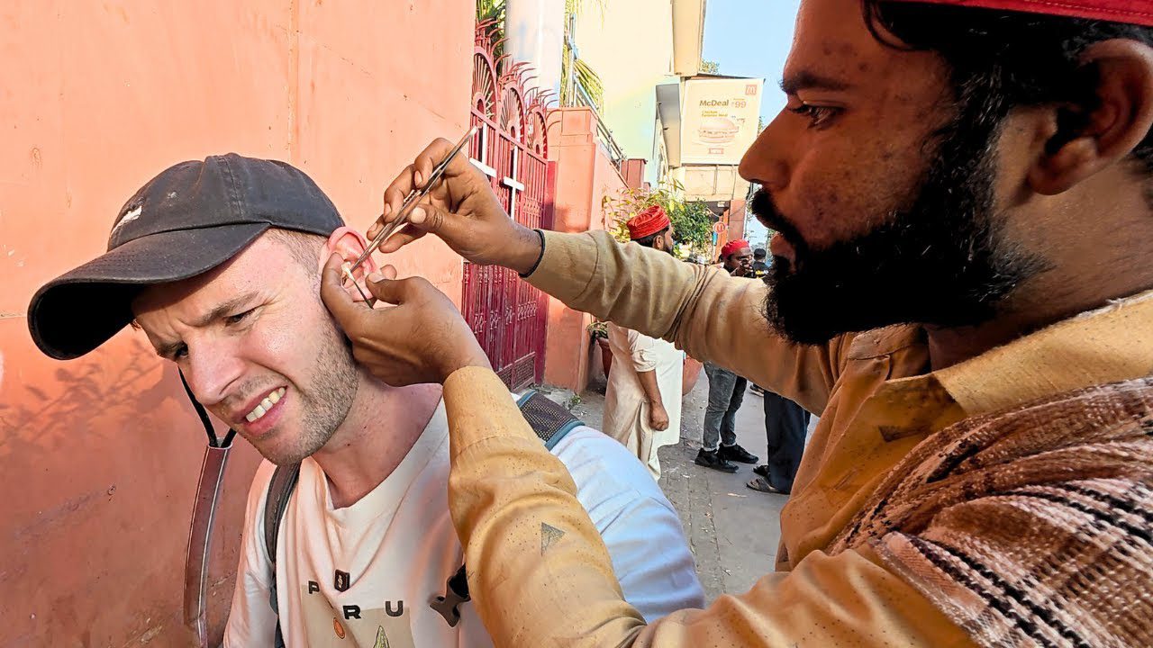 $1 Kankinimų ausų valymas Indijoje 🇮🇳